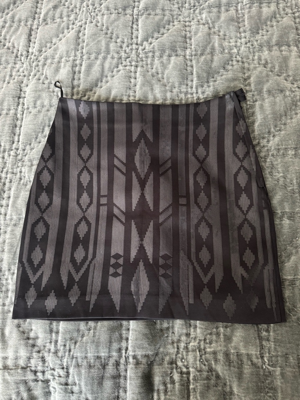 H&M Black Sequins Geometric Pattern Mini Skirt 38/8